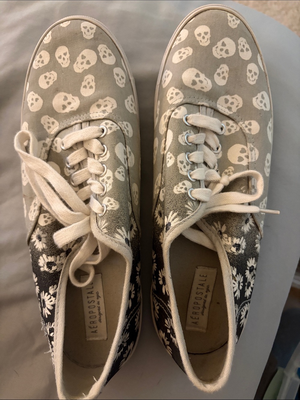 Aeropostale Women's Cream and Gray Skull & Floral Canvas Sneakers
